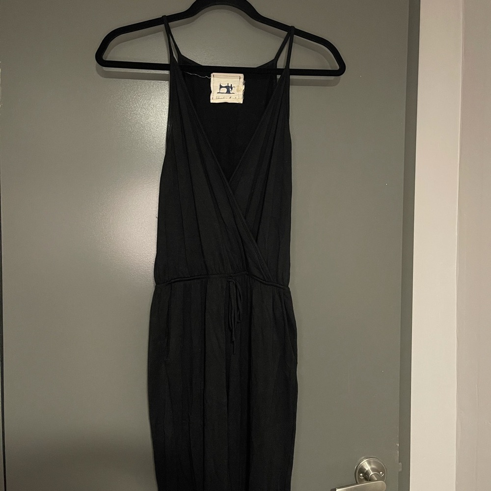 jumpsuit - Picture 2 of 2